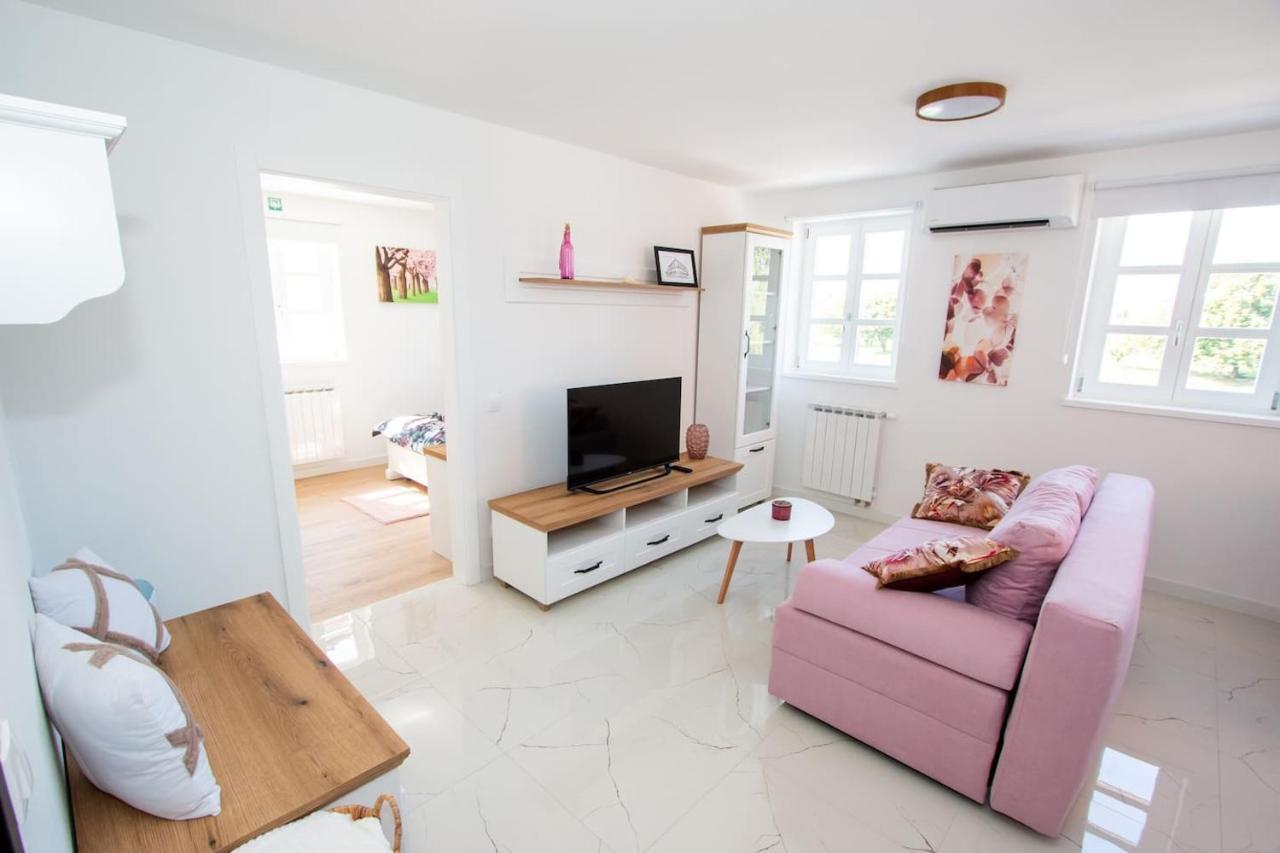 קארלובץ Apartmani Kac מראה חיצוני תמונה