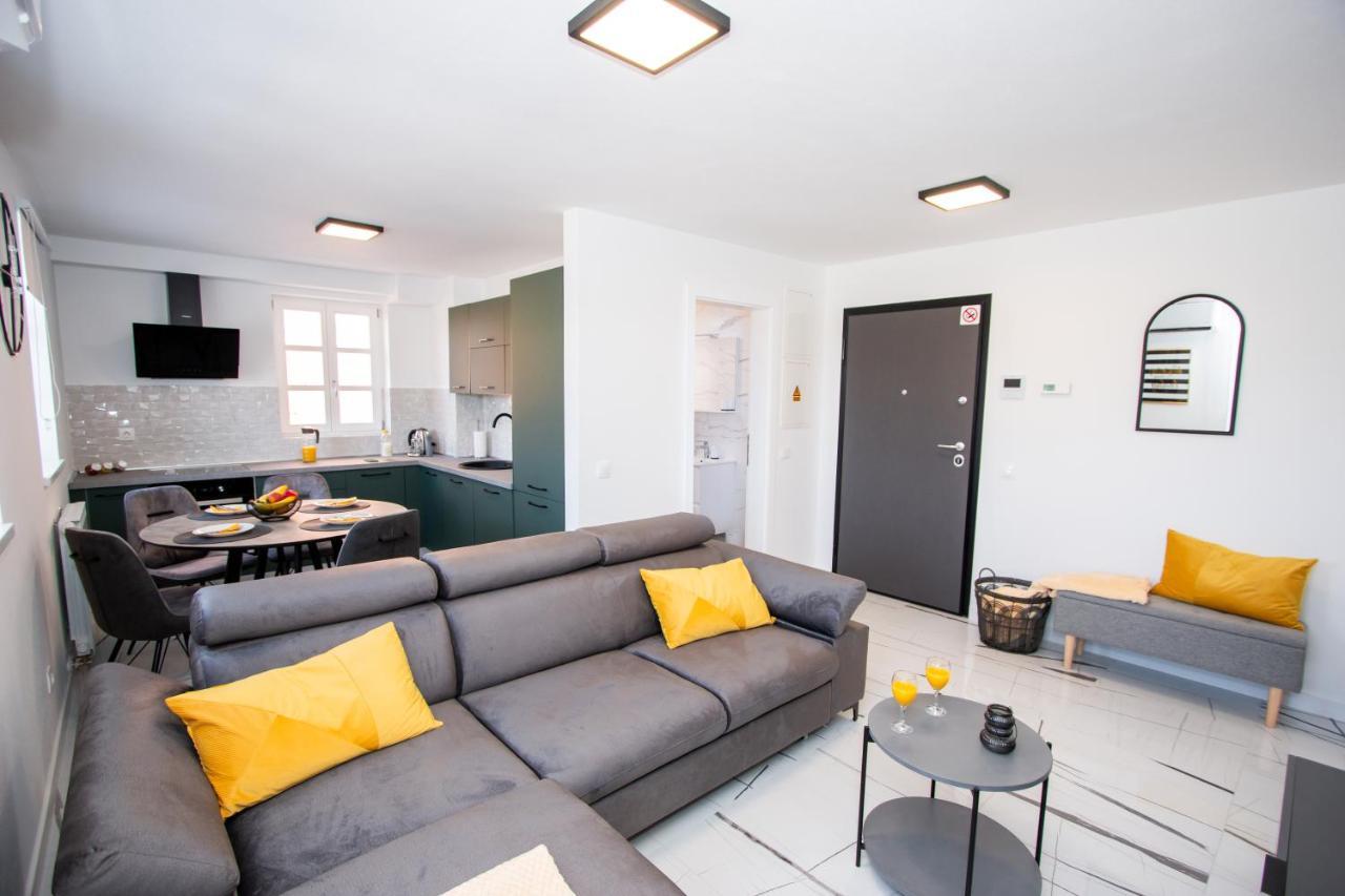 קארלובץ Apartmani Kac מראה חיצוני תמונה