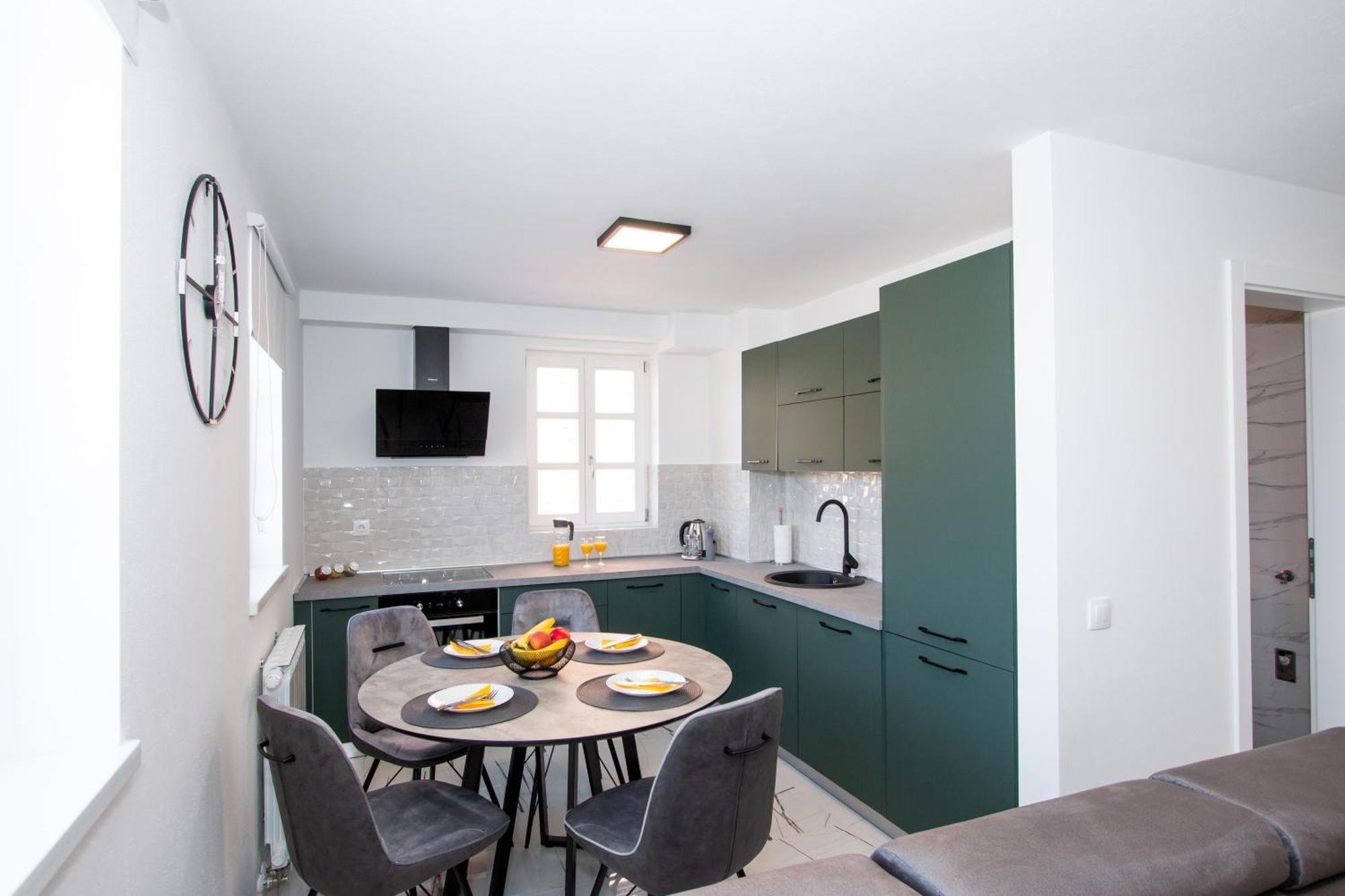 קארלובץ Apartmani Kac מראה חיצוני תמונה